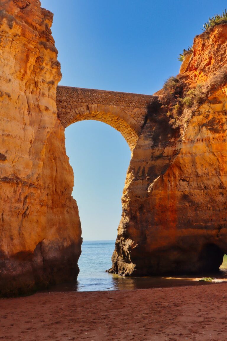 Praia dos Estudantes, Lagos