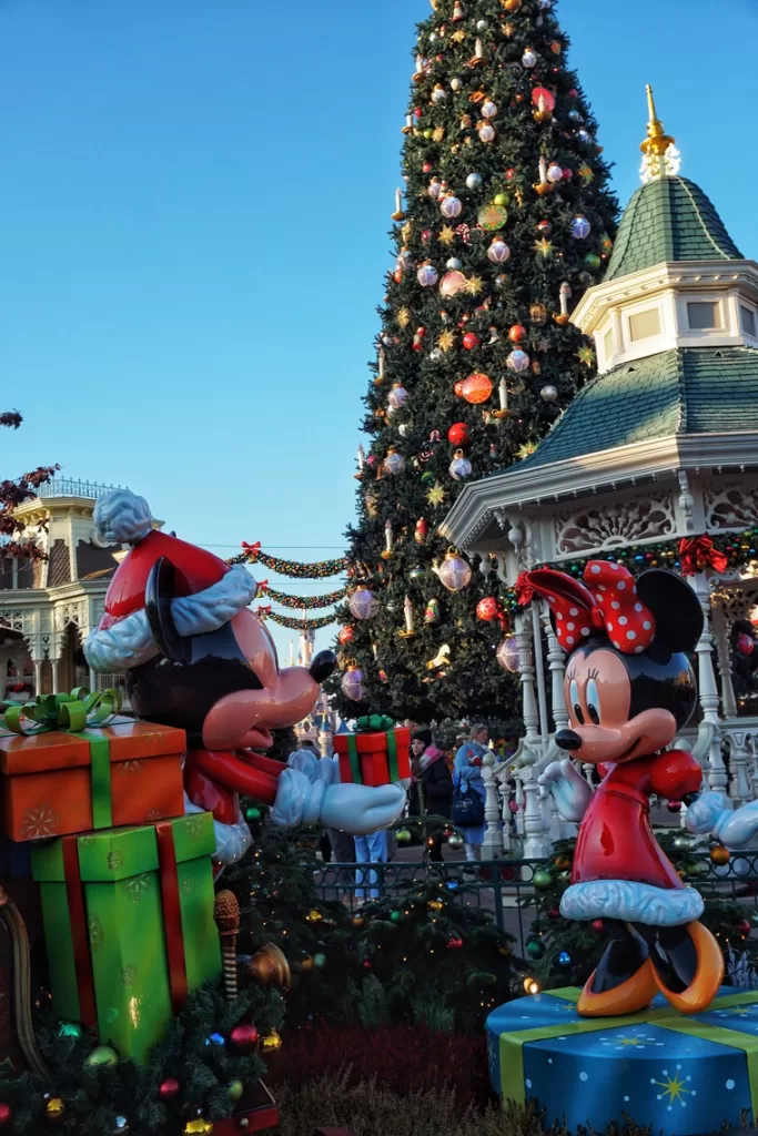 Disneyland Paris Christmas Parade