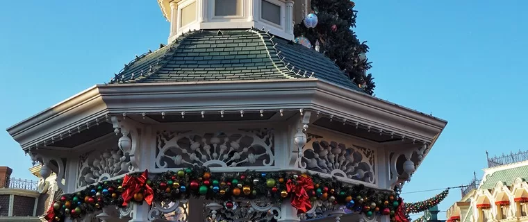 Disneyland Paris Christmas Parade