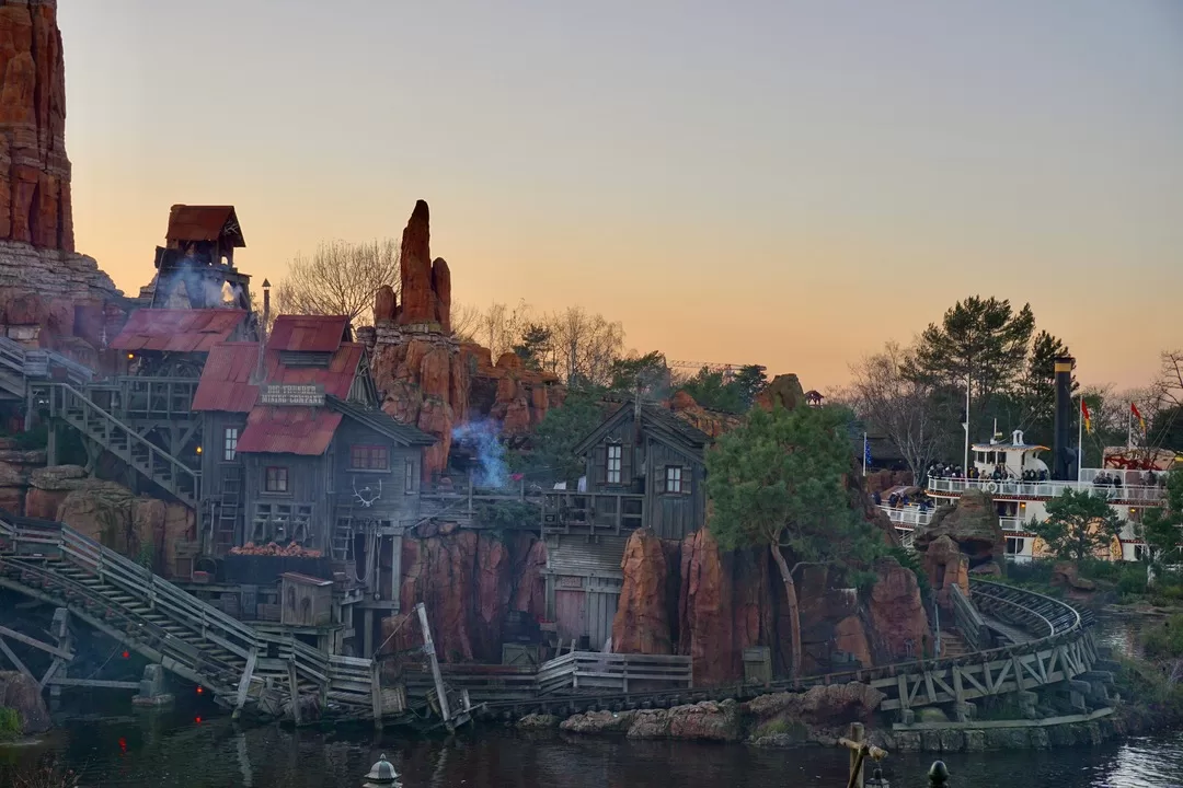 Disneyland Paris Mountain Roller Coaster