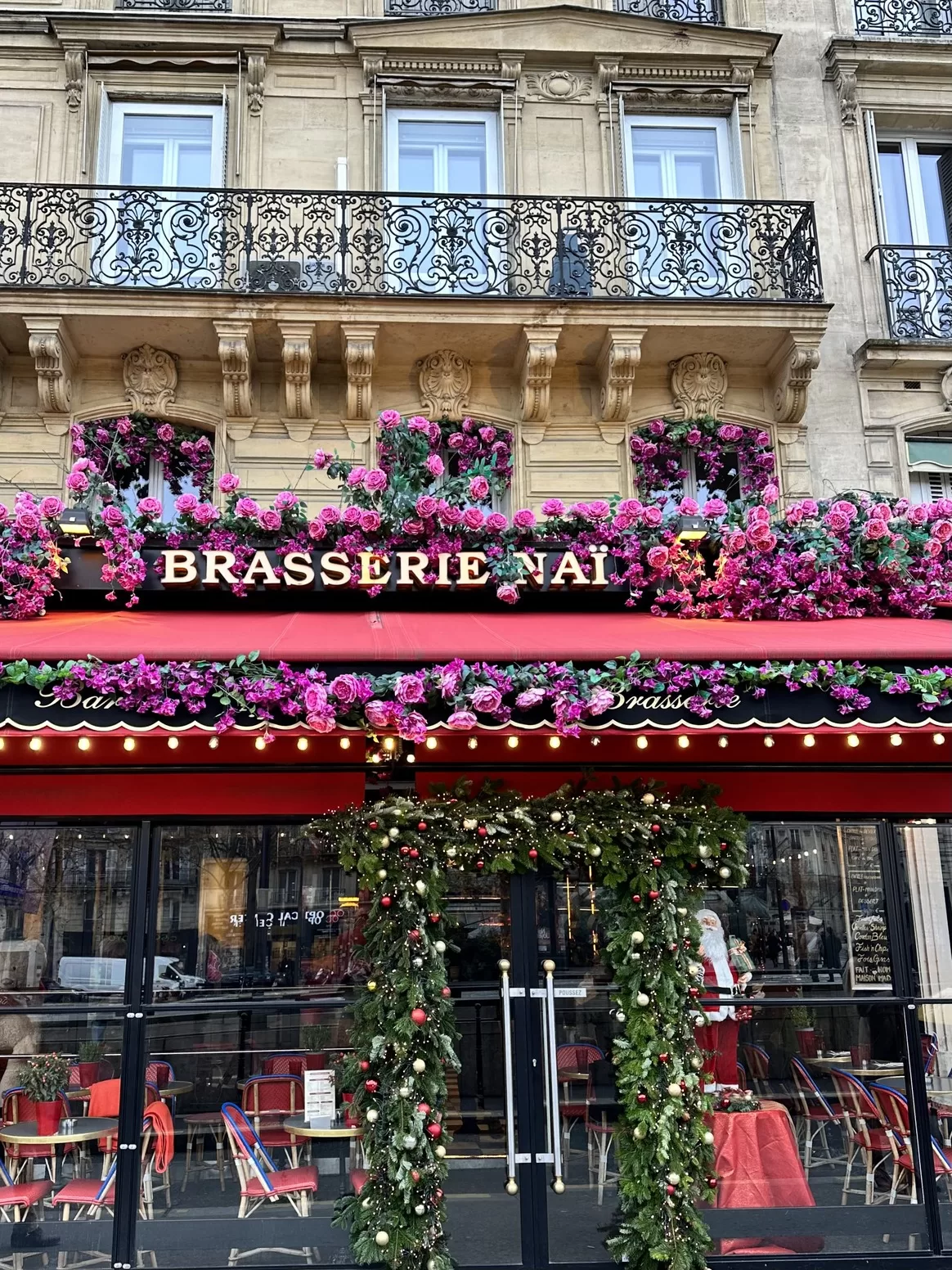 Paris Christmas Cafe Decors