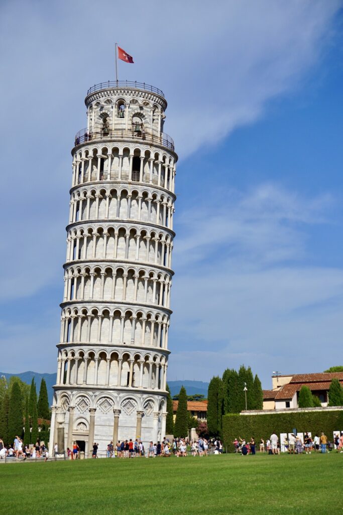 Turnul din Pisa Obiective Turistice