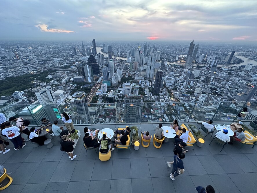 Bangkok obiective turistice Mahanakhon Tower